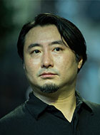 夜馬裕
