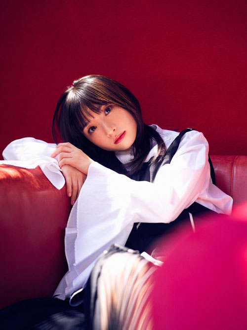 ariyasumomoka.jpg"